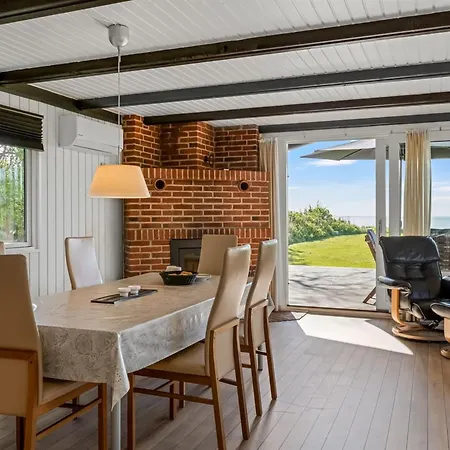 度假居 Orn - 5m From The Sea By Interhome *