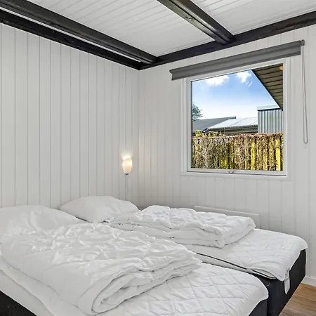 Feriehus Orn - 5m From The Sea By Interhome Binderup Strand